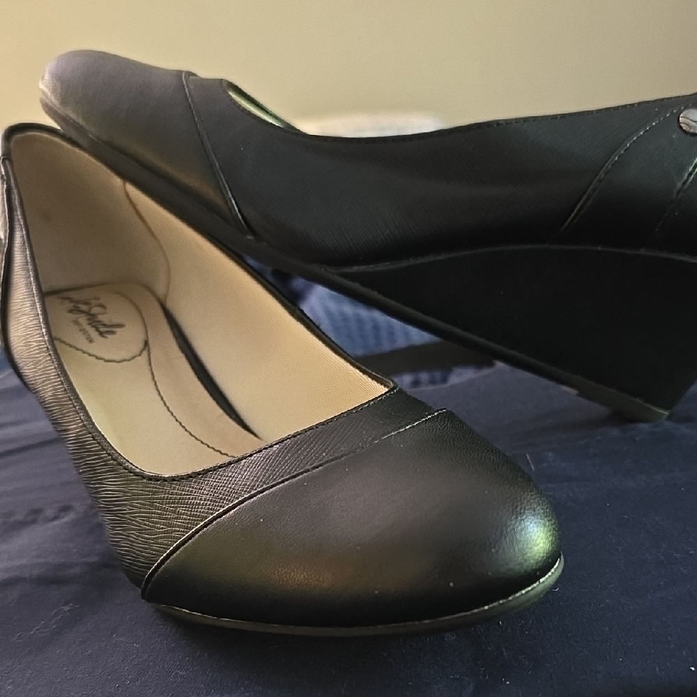 Black Wedge Shoes